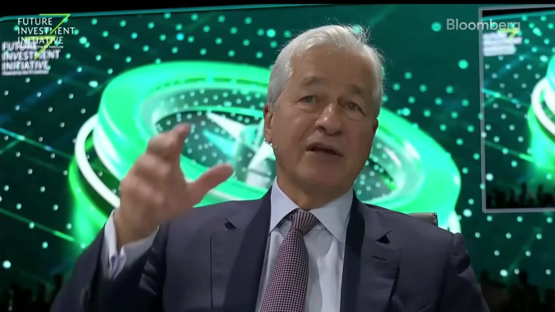 ジェイミー・ダイモン、中央銀行の予測を「100％大間違い」と指摘