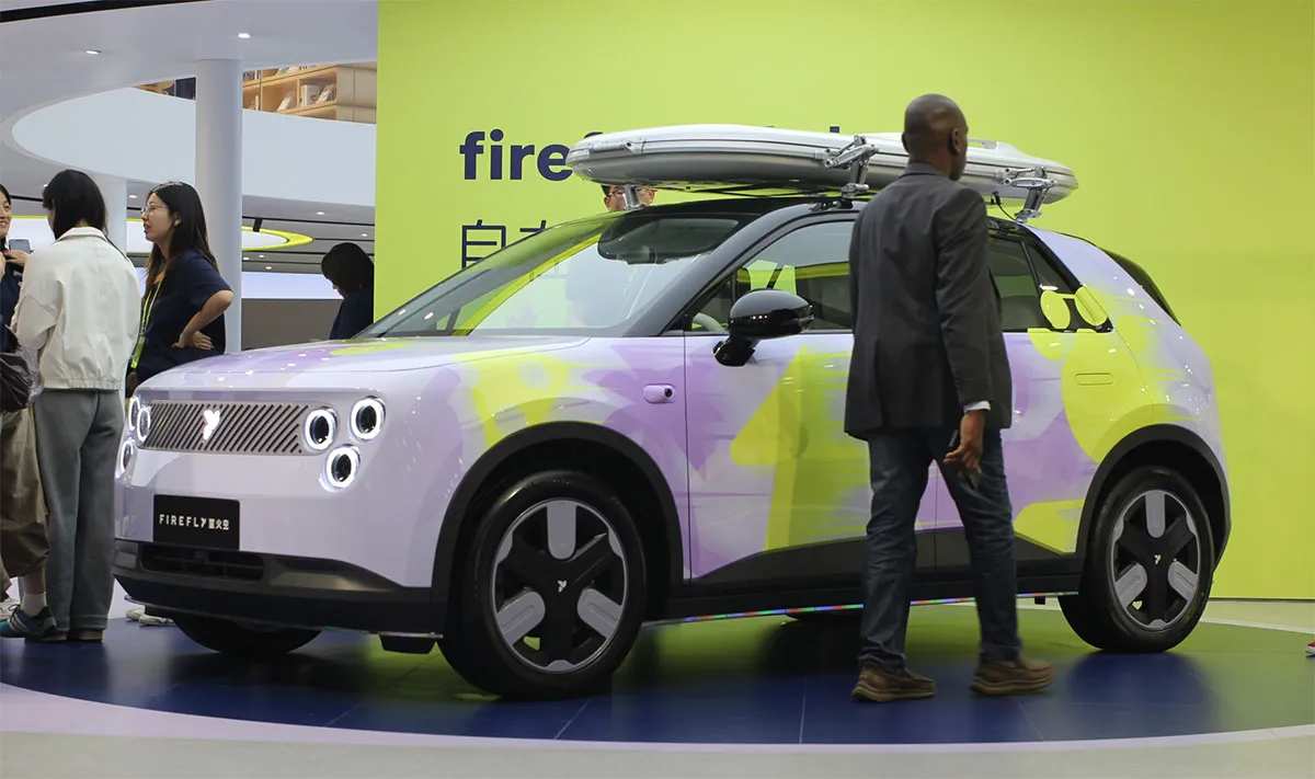 報道によると、蔚来集団は欧州仕様に基づく特別版電気自動車「Firefly」を来月中国で発売する可能性がある。