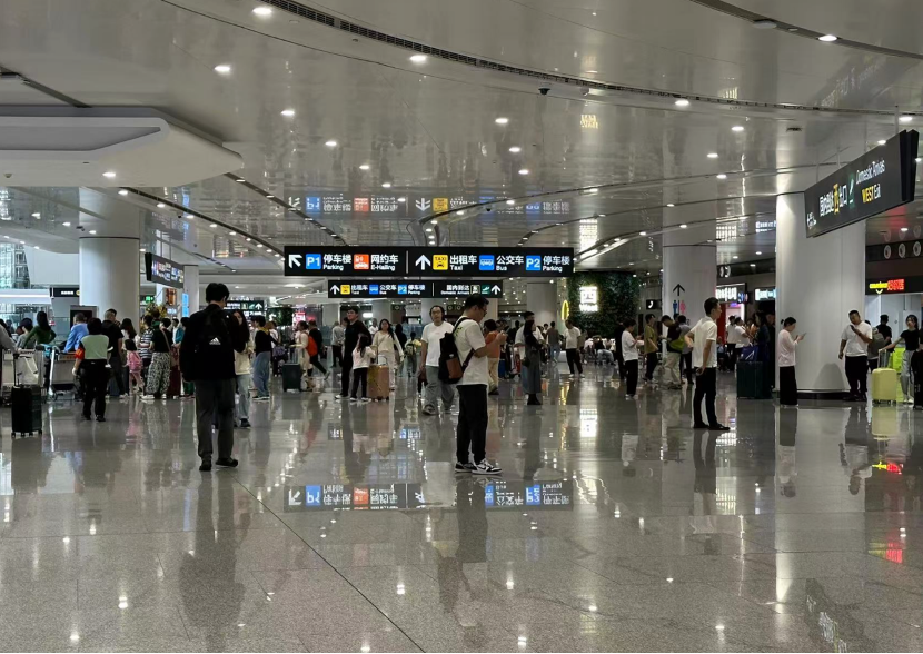 Tourism spending is booming! The first day of the National Day and