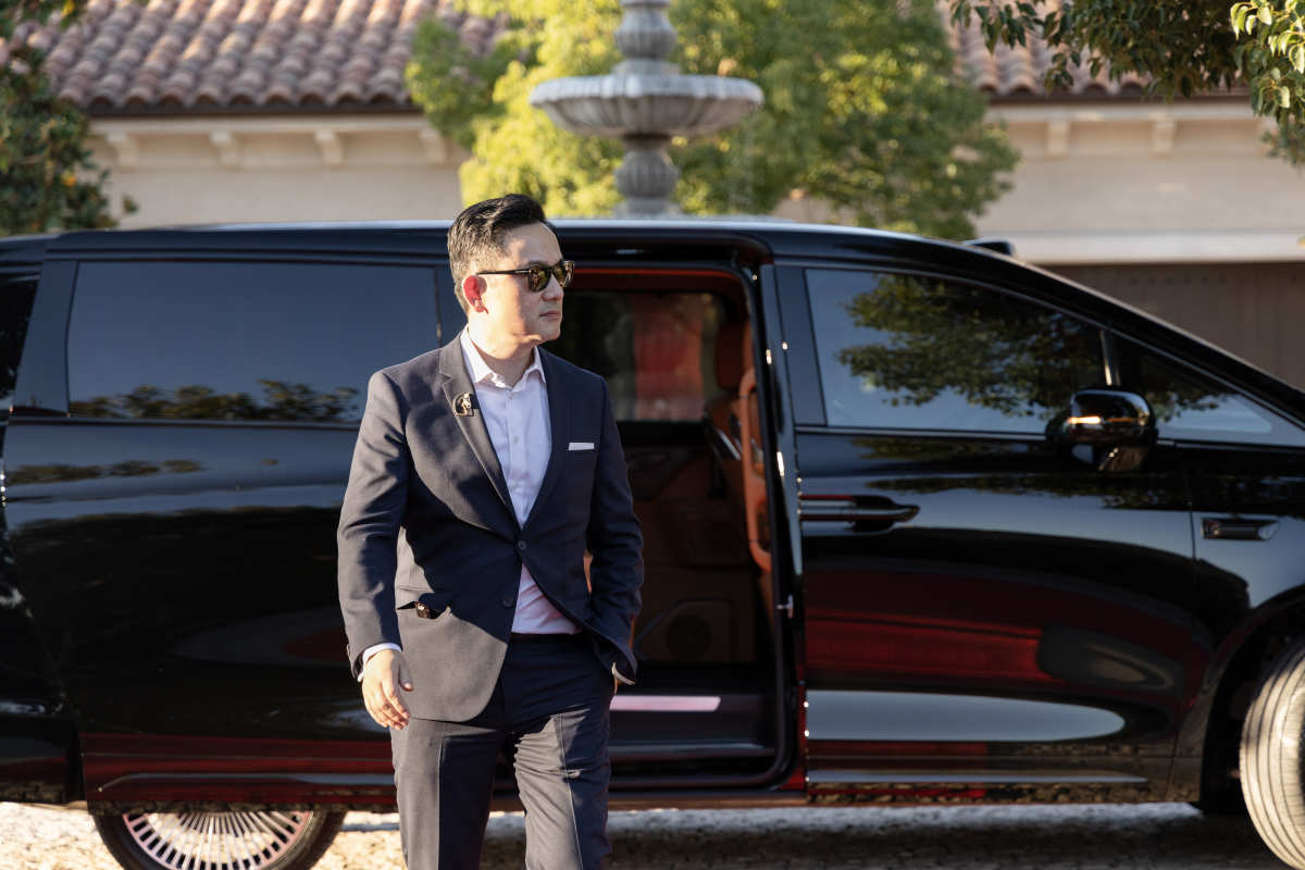 Faraday Future Announces Pinnacle Real Estate Group President Calvin Gong  Takes Delivery of His New FF 91 2.0 Futurist Alliance at a Co-Creation  Ceremony Held in Bradbury, CA, Exploring Synergies Between Real